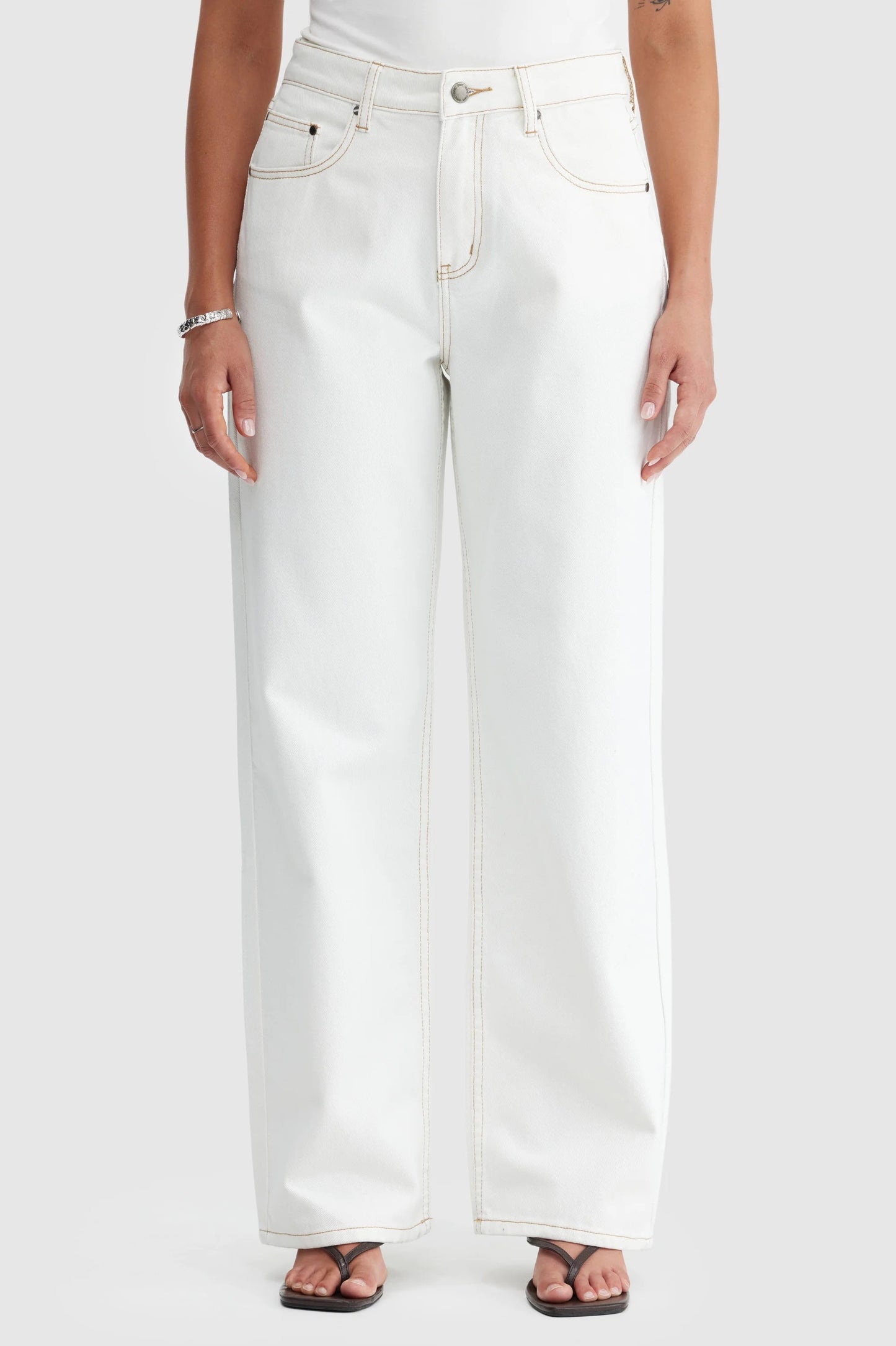 Willow Relaxed Denim Jean - White