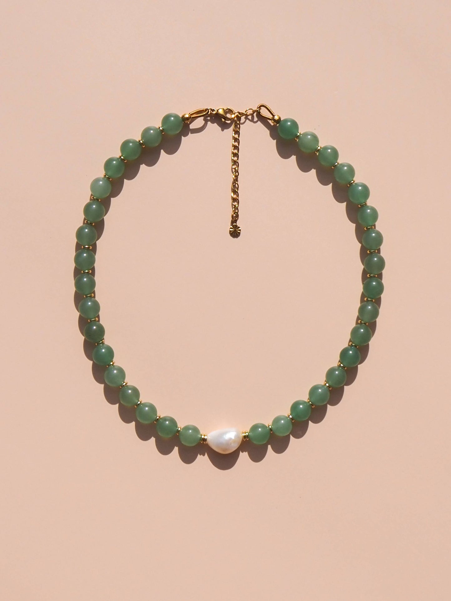 Freshwater Pearl with Green Aventurine Necklace: (Gold) 18K Gold over Stainless Steel