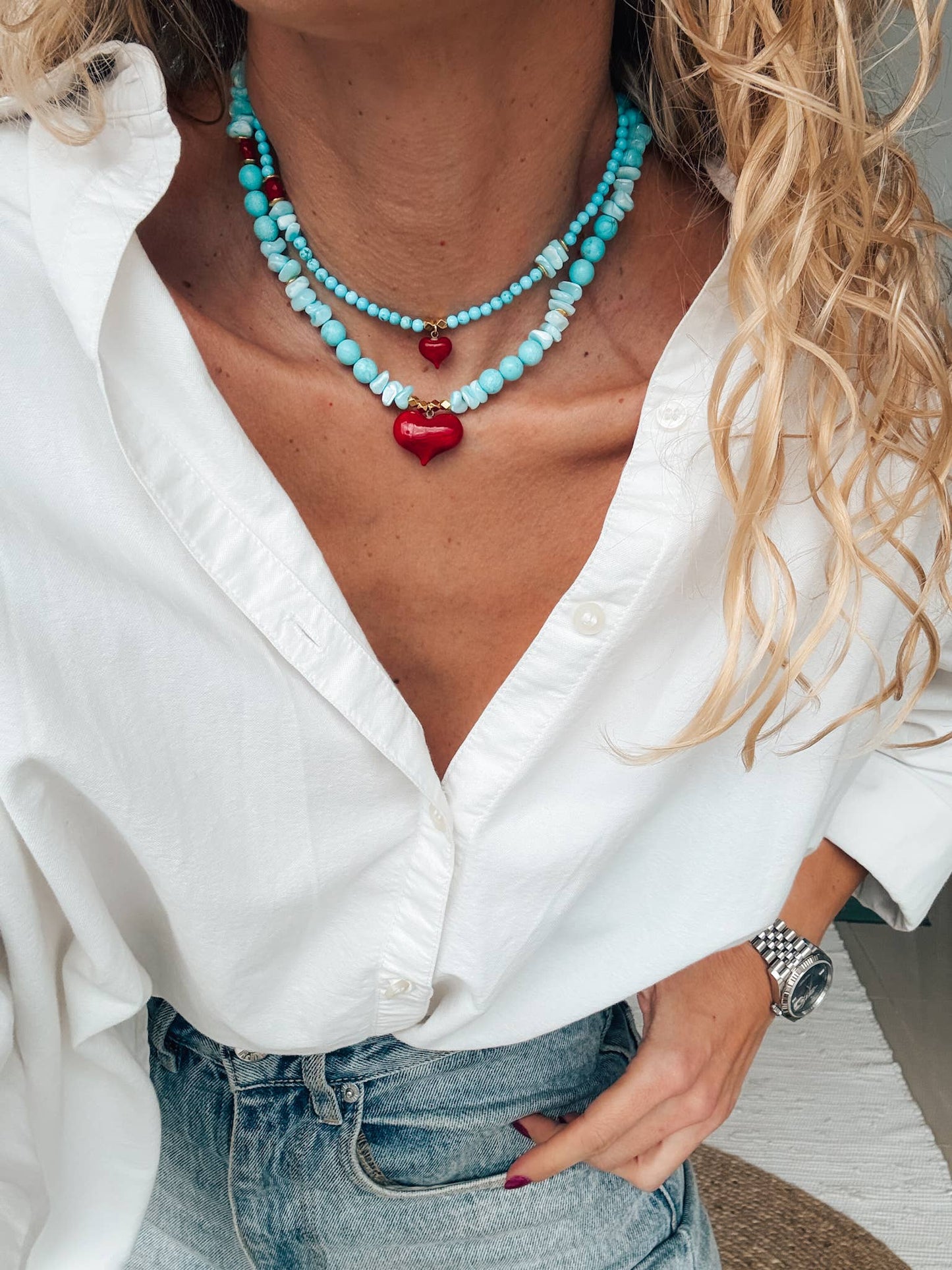 Semiprecious howlite turquoise beads necklace with red heart: Small heart