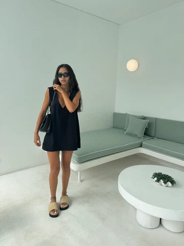 Banks Shift Dress - Black