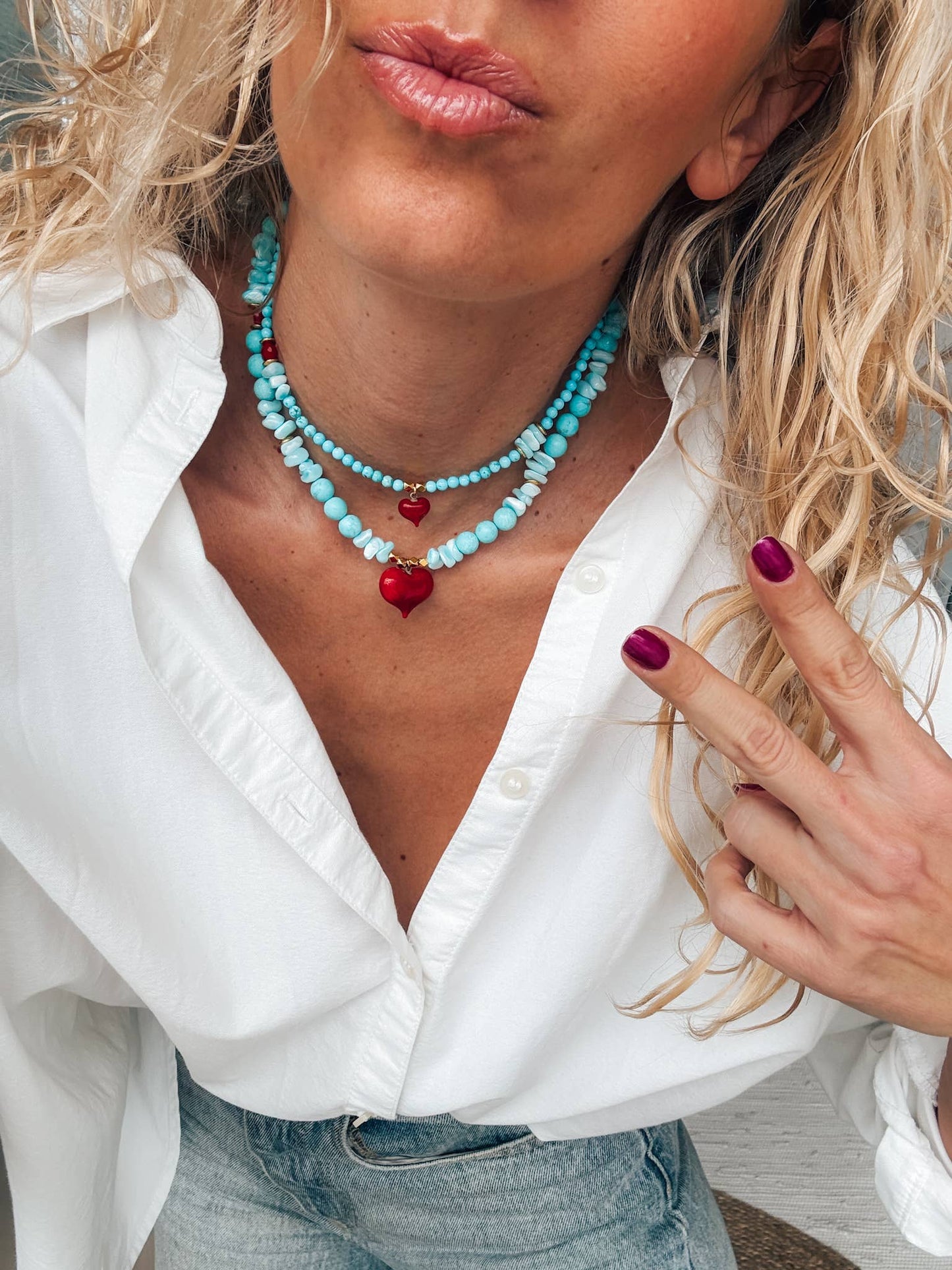 Semiprecious howlite turquoise beads necklace with red heart: Small heart
